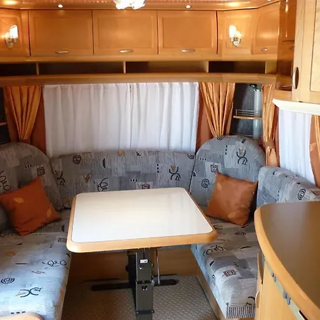 مكان تخييم Hoby4 *